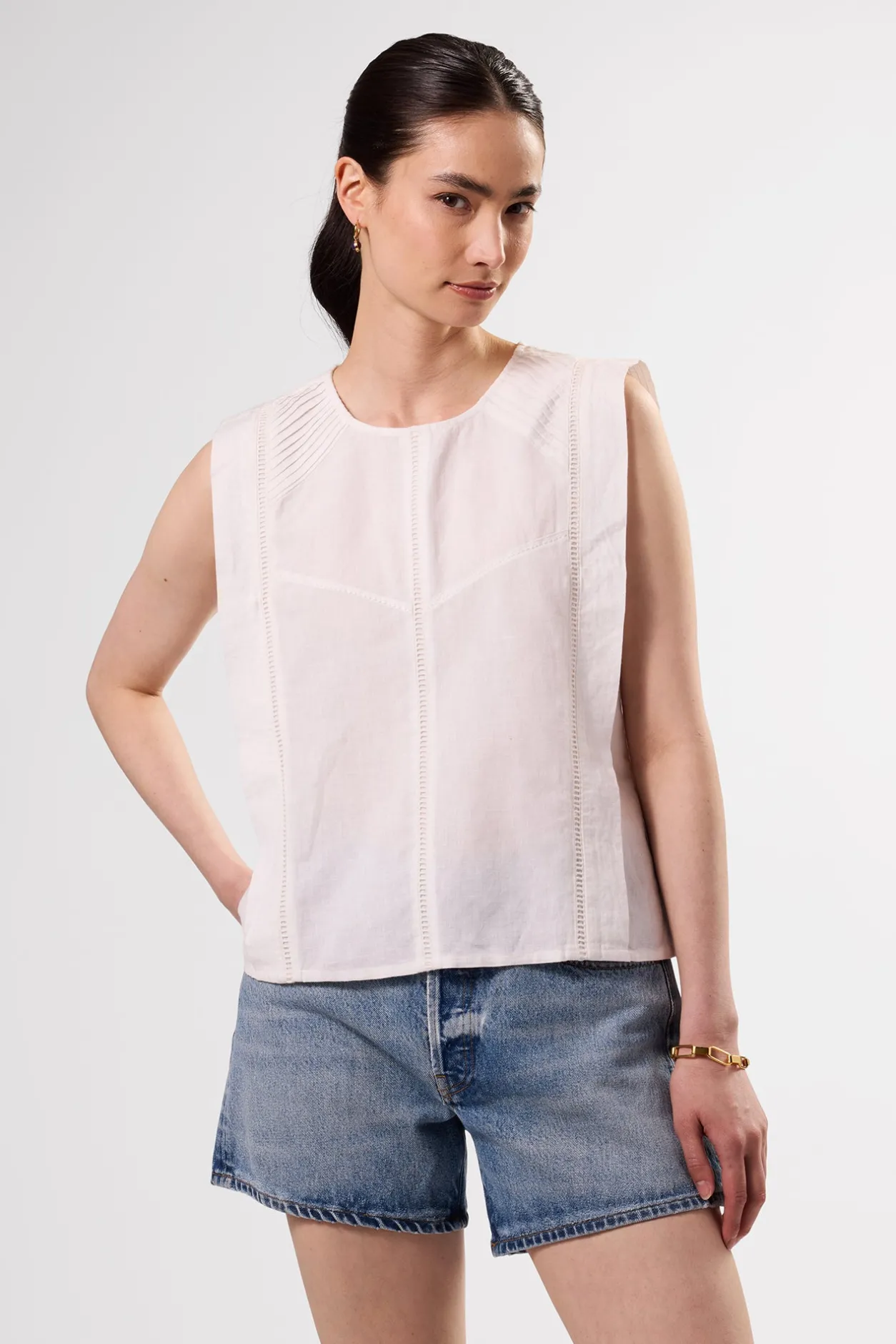 Amour Vert Tops | Clearance*Detailed Cotton Linen Tank Top