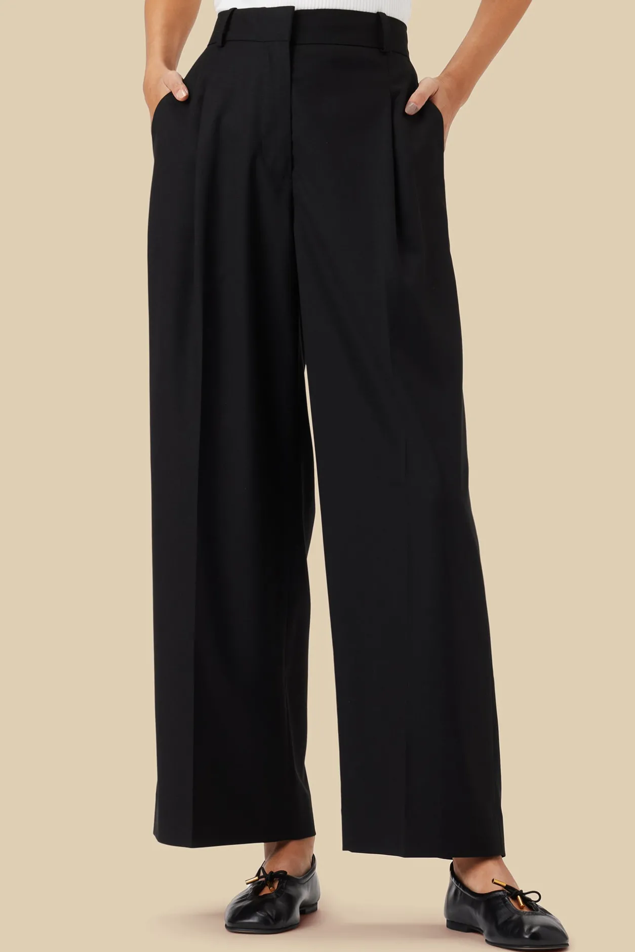 Amour Vert Clearance*Pleated Wide Leg Trouser