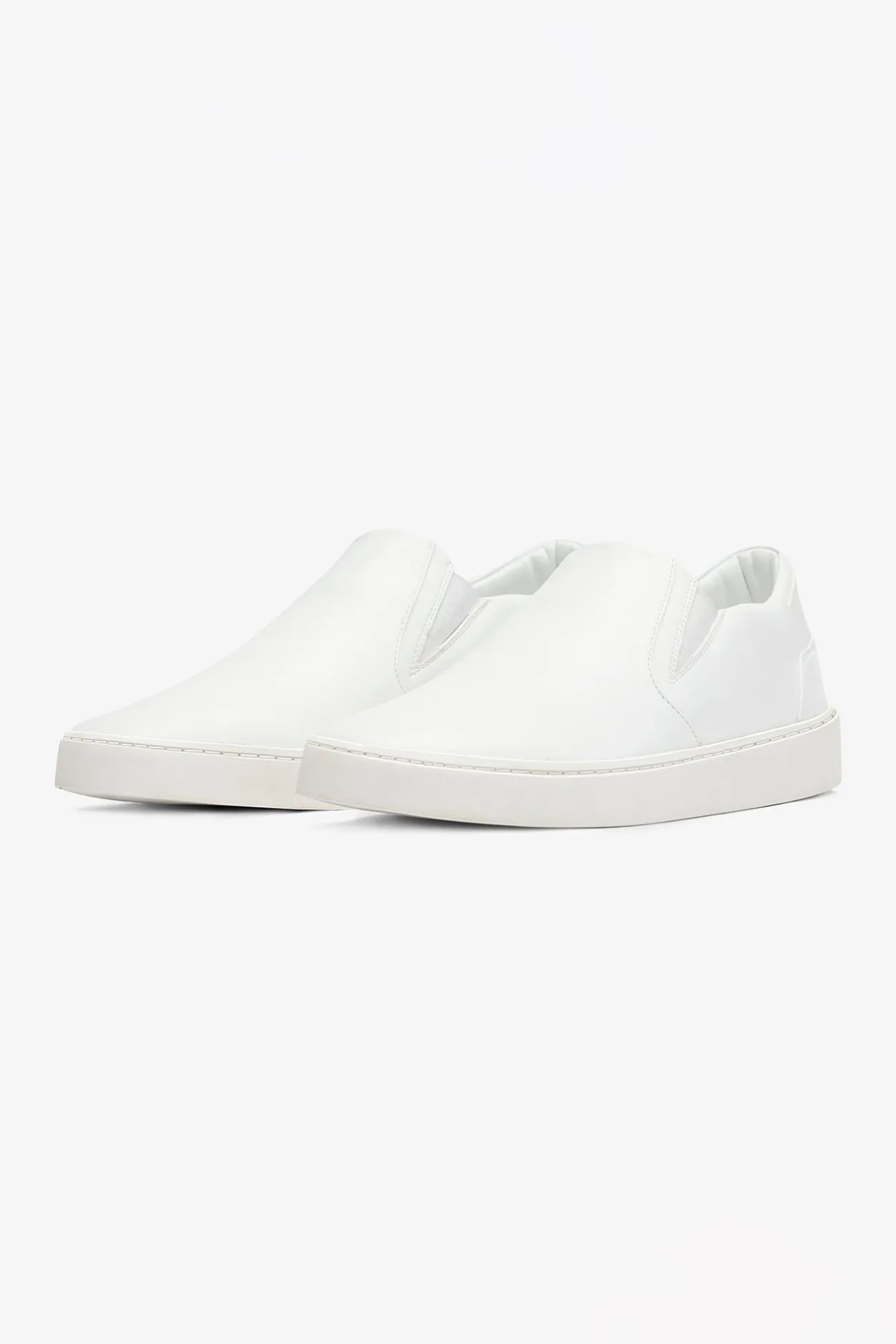 Amour Vert Shoes*Thousand Fell Slip On Sneakers