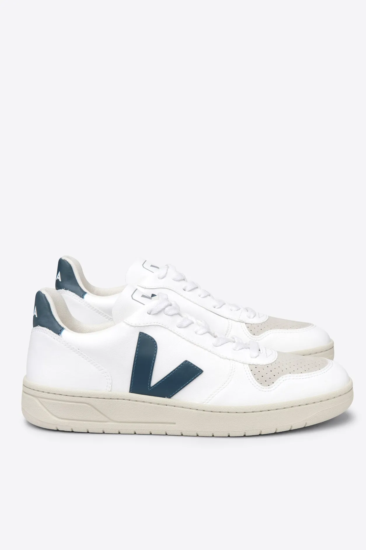 Amour Vert Shoes*Veja V10 Vegan CWL Sneaker