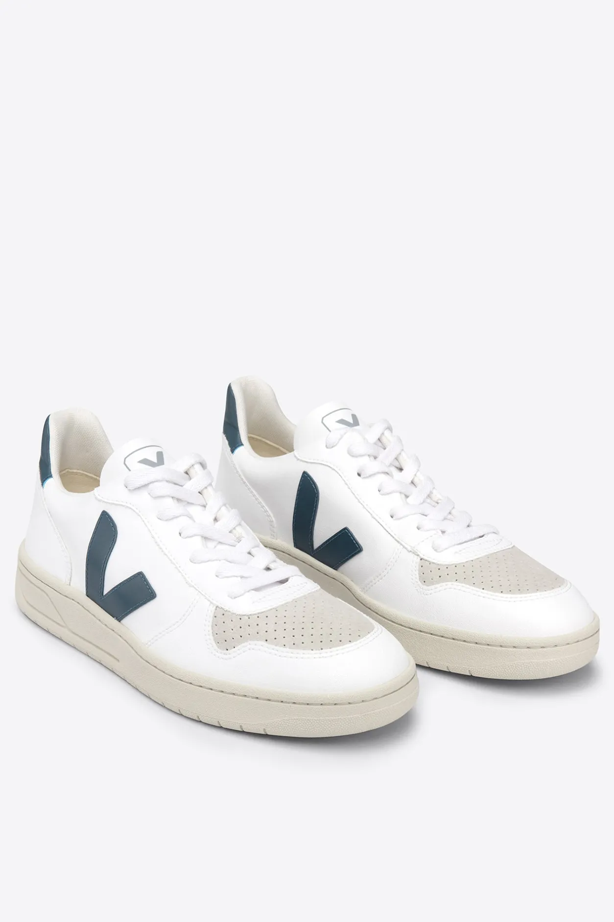 Amour Vert Shoes*Veja V10 Vegan CWL Sneaker